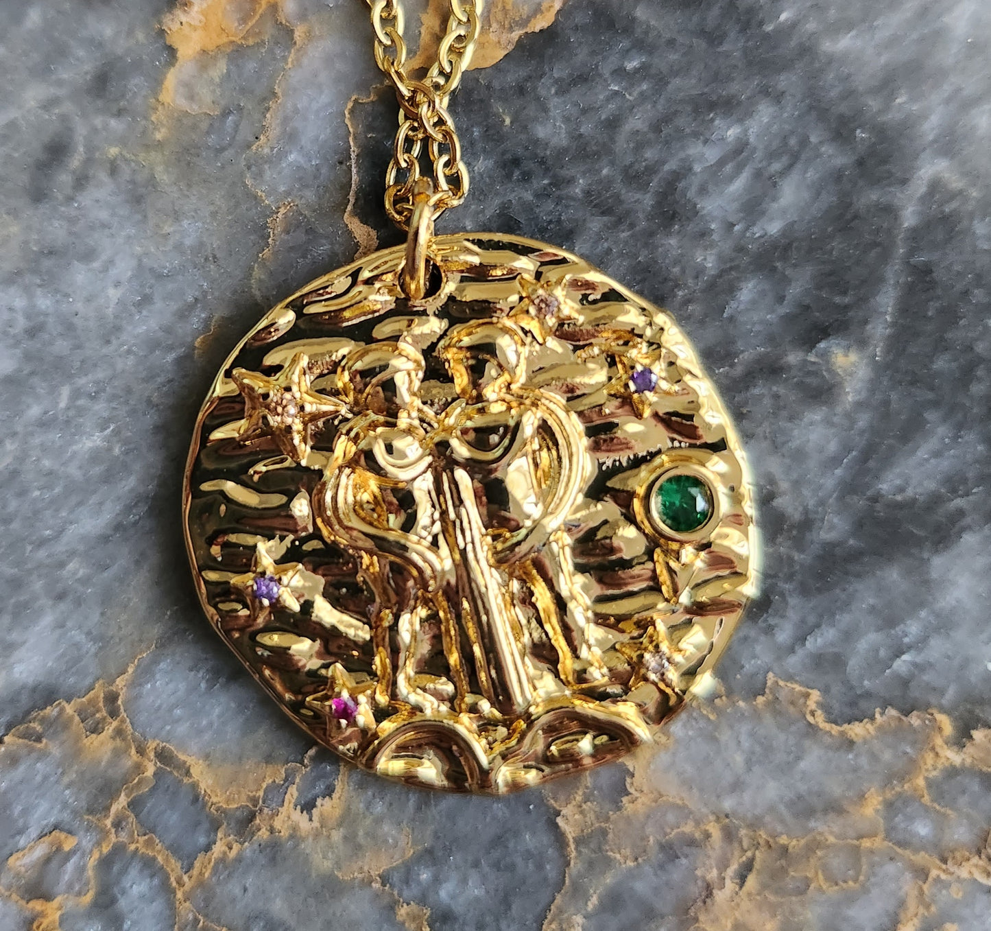 18k Gold Horoscope Signs : Gemini Necklace